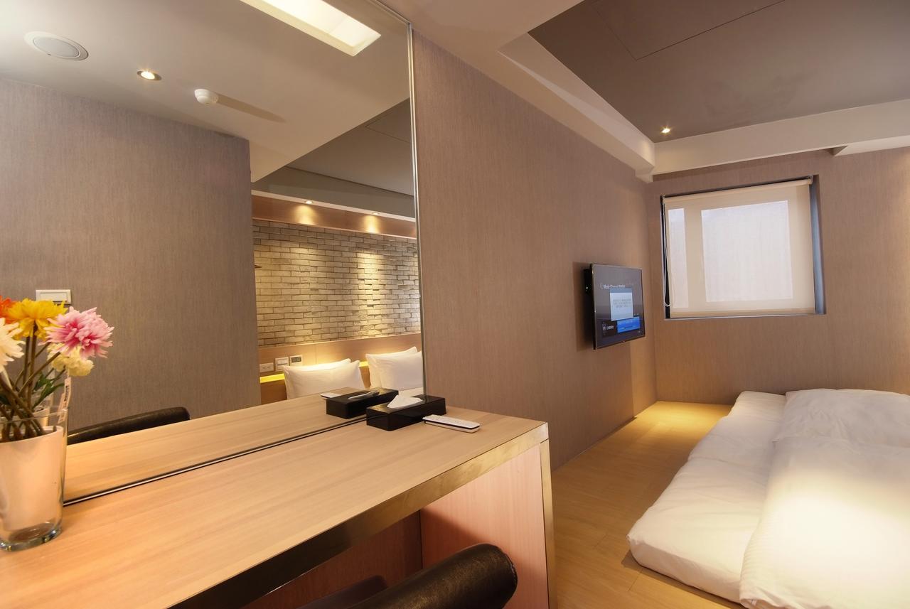 Guest Hotel Taipei Bagian luar foto