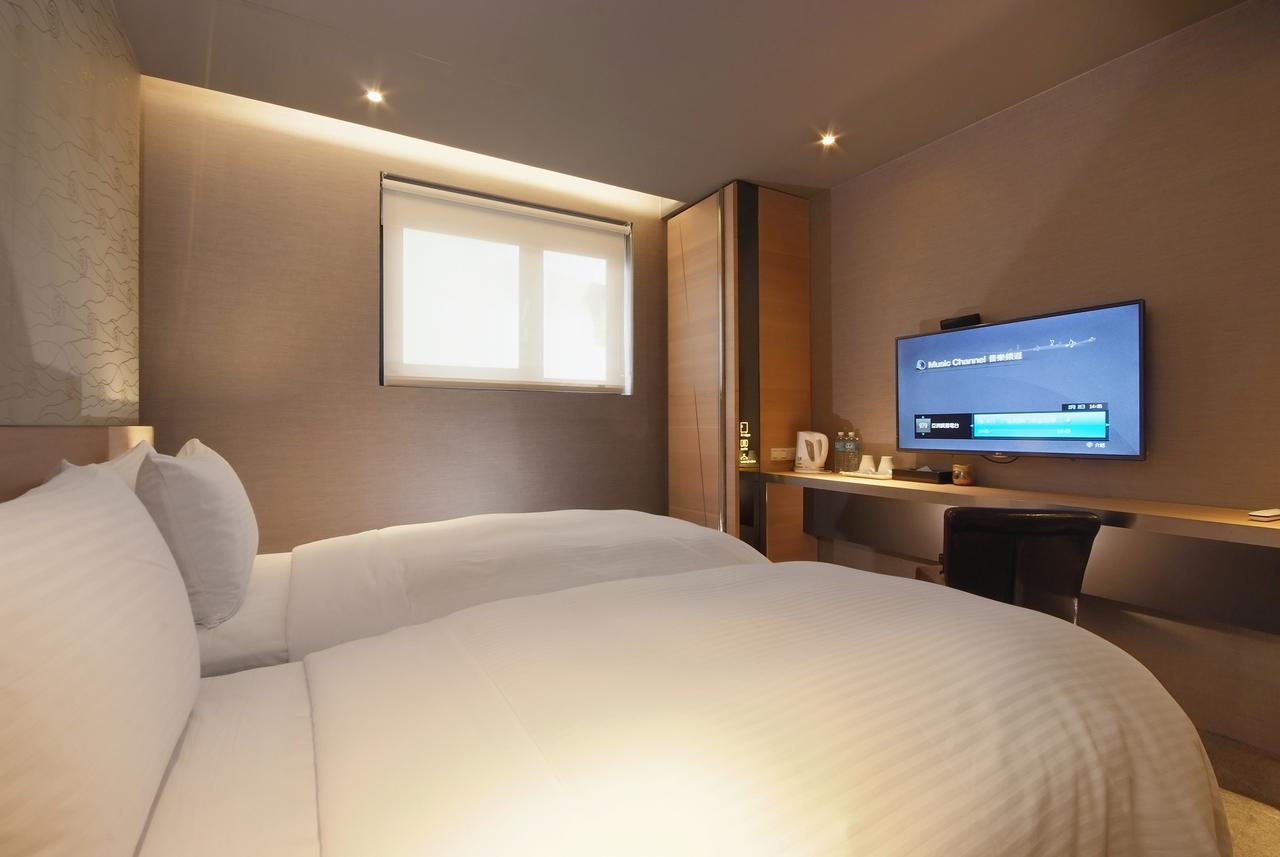 Guest Hotel Taipei Bagian luar foto
