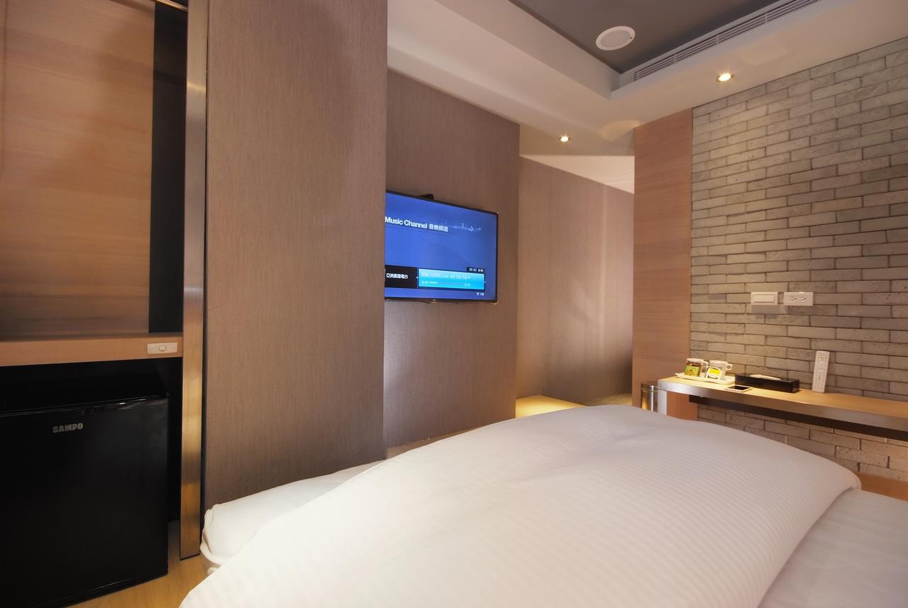 Guest Hotel Taipei Bagian luar foto