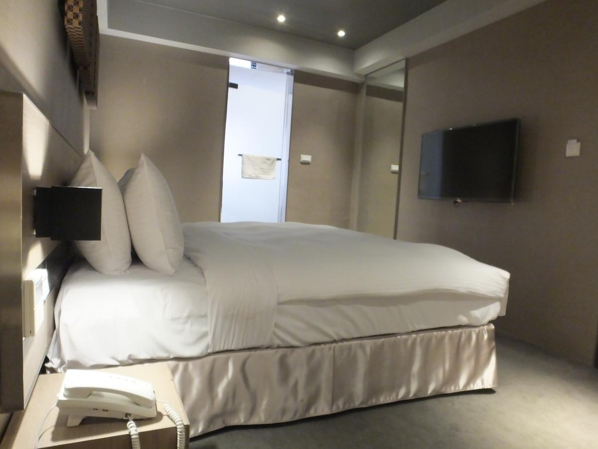 Guest Hotel Taipei Bagian luar foto