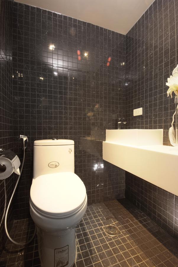 Guest Hotel Taipei Bagian luar foto